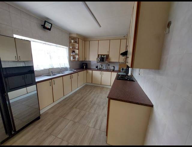 4 BEDROOM HOUSE FOR SALE IN VANDERBIJLPARK SE 1